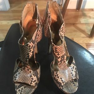 Nine West open toe printed heels